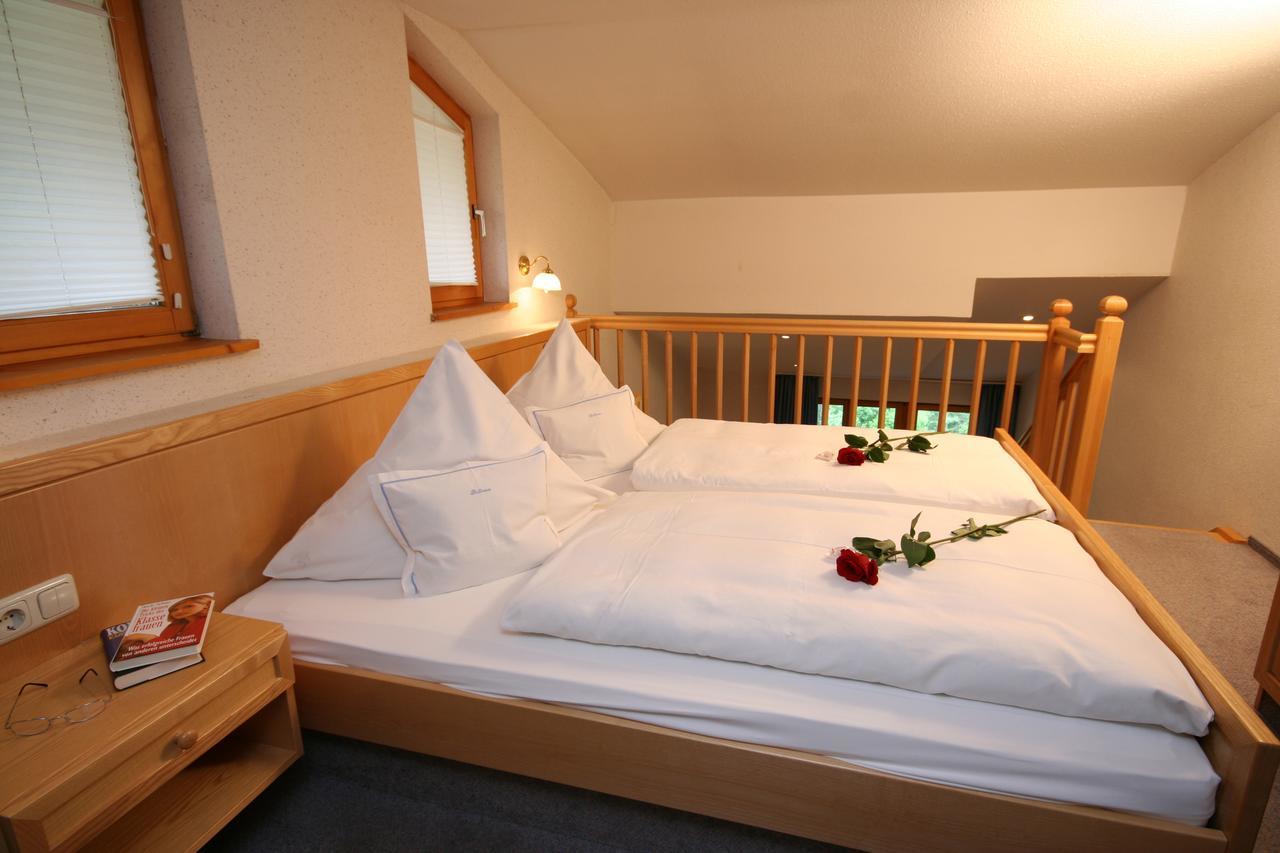 Hotel Bellevue Riezlern Exterior photo