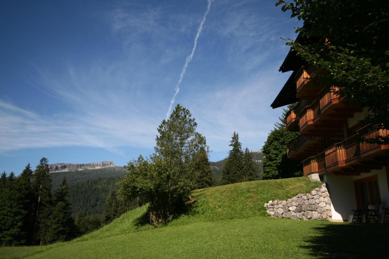 Hotel Bellevue Riezlern Exterior photo